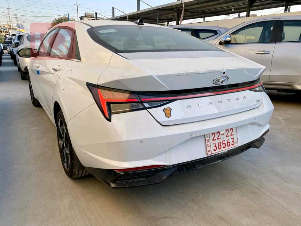 هیوندای ئەلەنترا